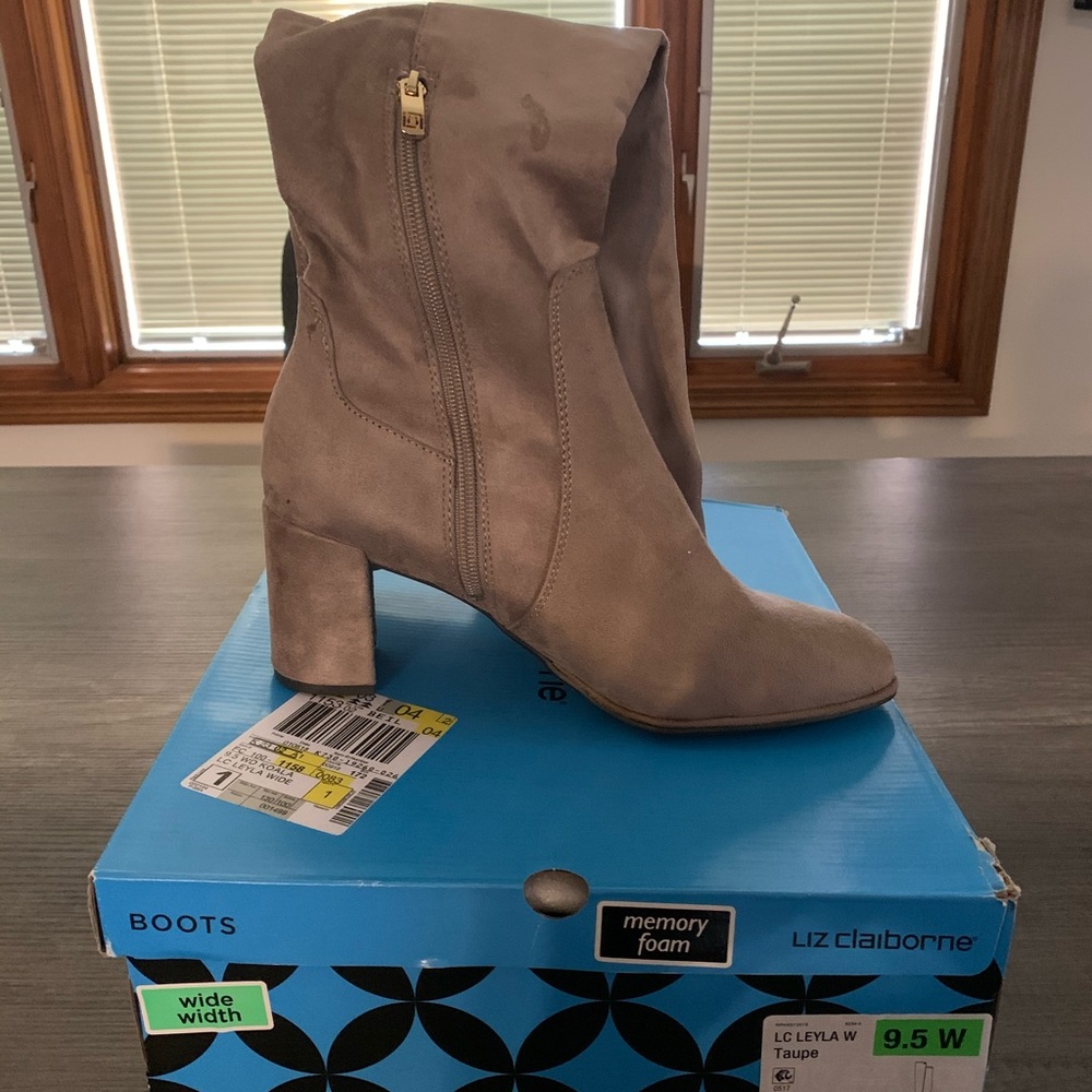 Liz Caiborne Taupe 9.5 W Over The Knee Boot